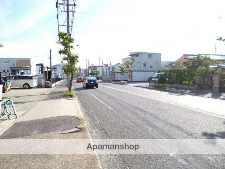 アーク21ビルの周辺