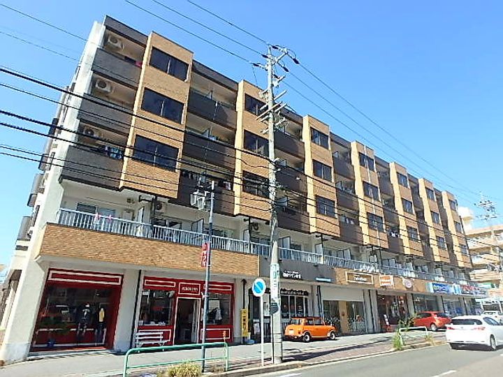 サンシャインビルの外観