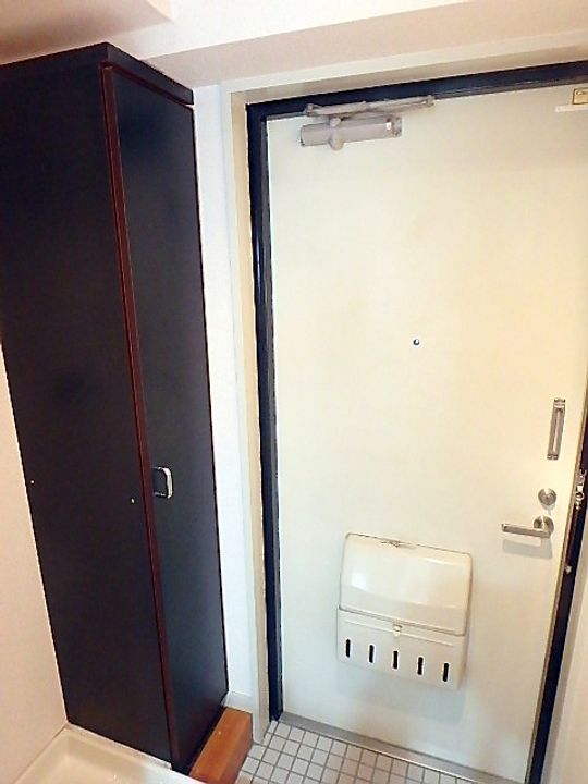 アーク21ビルの玄関