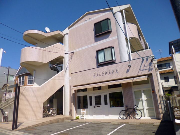 びいⅣ植田の外観