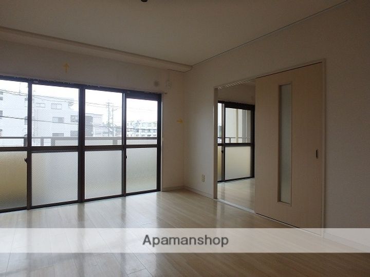 メイゾン島田の居間