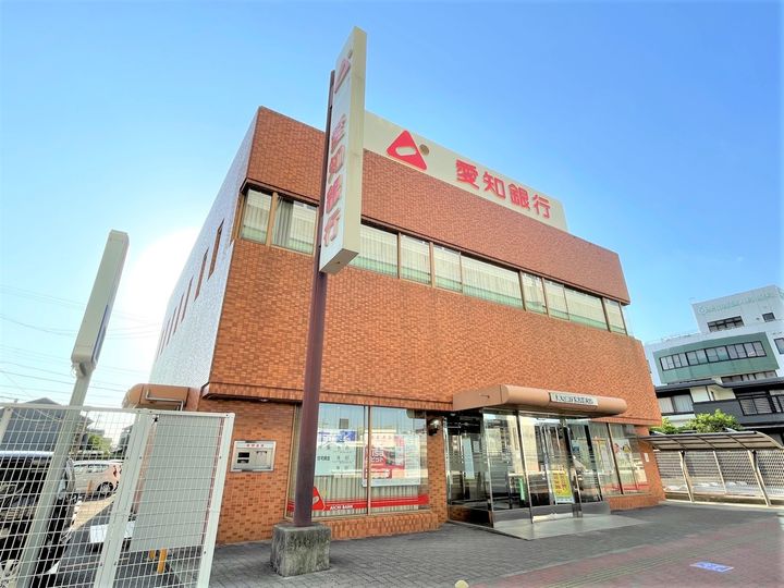 シャトーマジョールの周辺