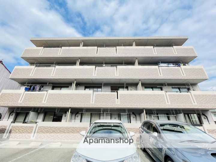 プリミエール八幡の外観