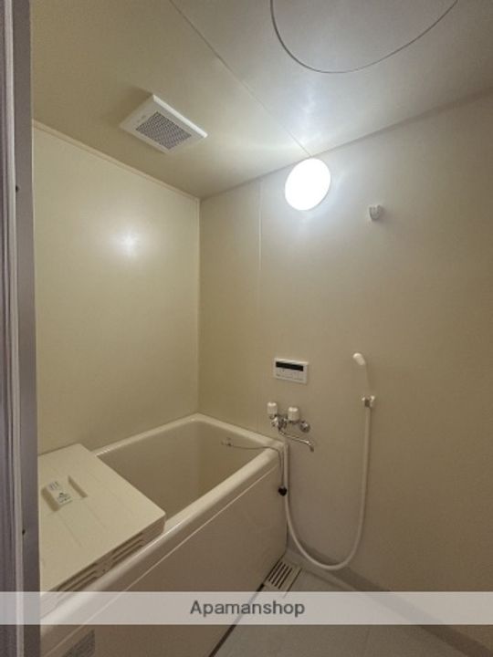 ガーデンハウスⅡの風呂