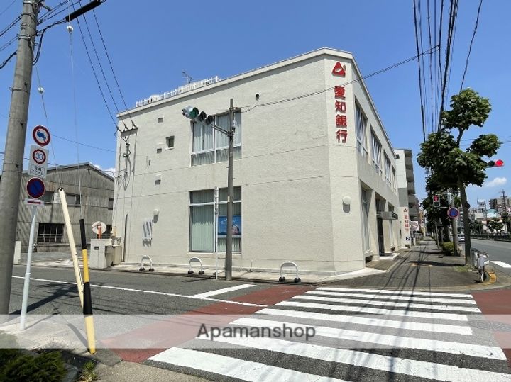 グランドヒルズ小碓3番館の周辺