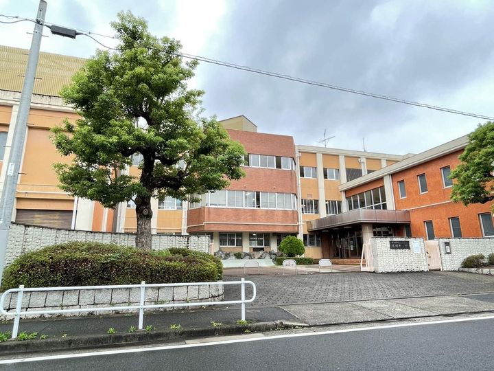 コーポラスヤスイの周辺