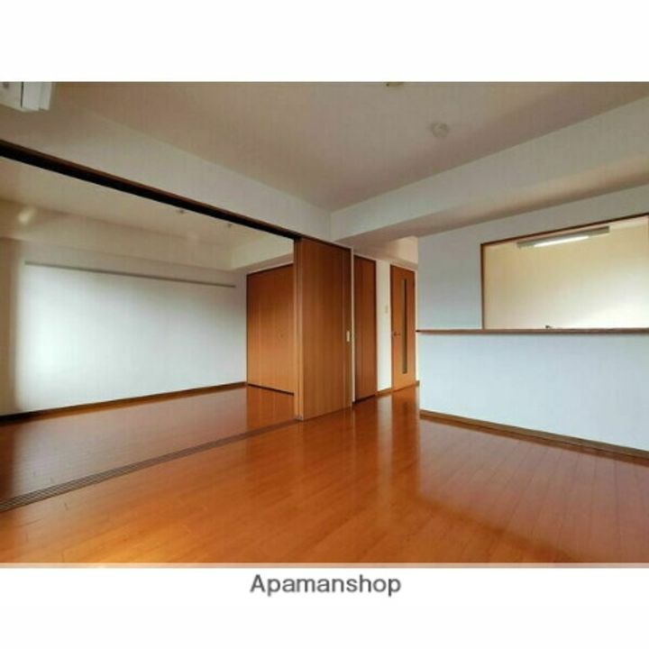 サニースポットの居間