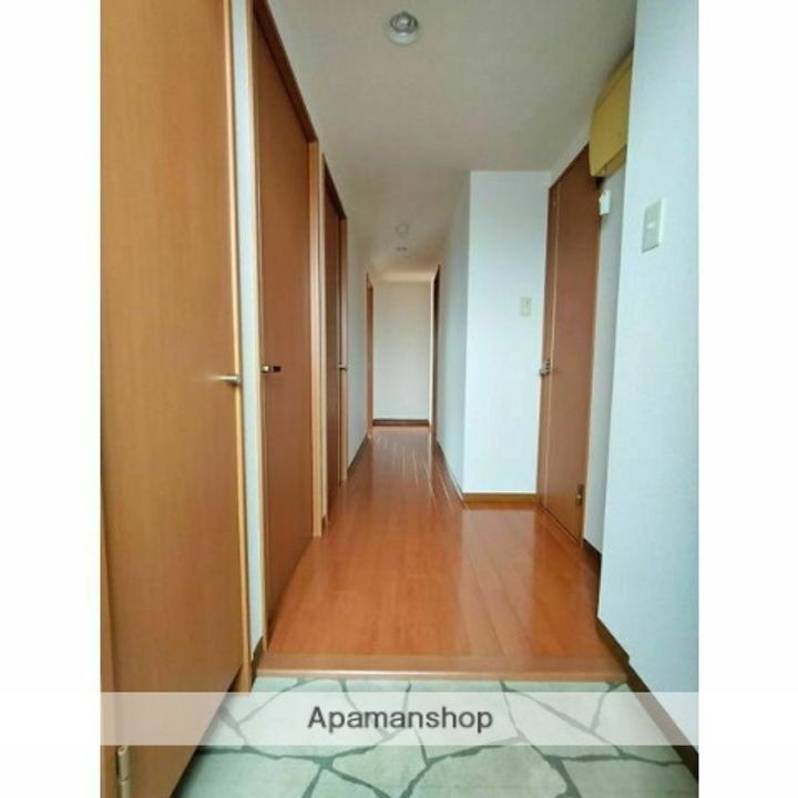 サニースポットの玄関