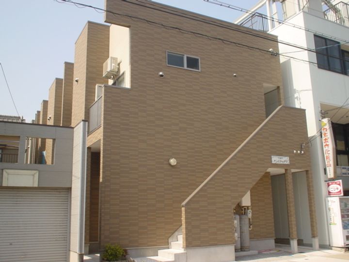 サンクチュアリの外観