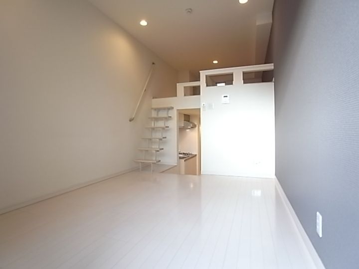 アーク東海通の居間