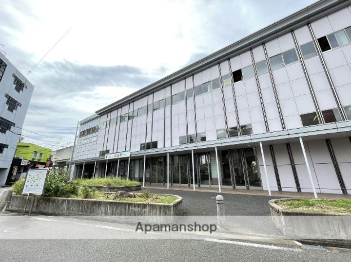 Kスクエアサウスの周辺