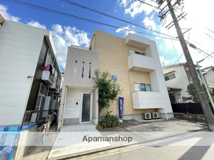 アルバーノ大江 A棟の外観