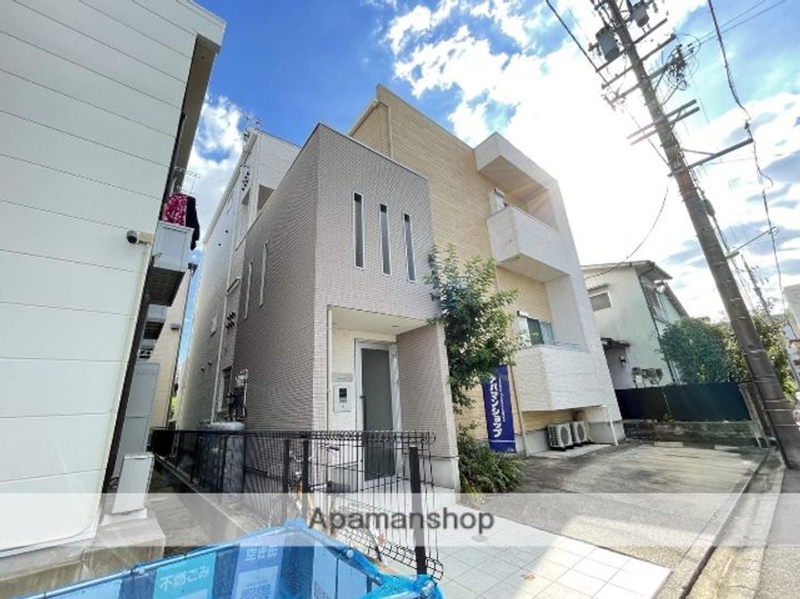 アルバーノ大江 A棟の外観