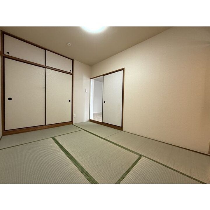 清和ハイツの居間