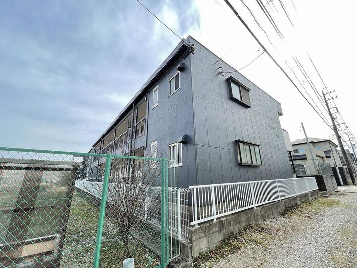 ドミール服部B棟の外観