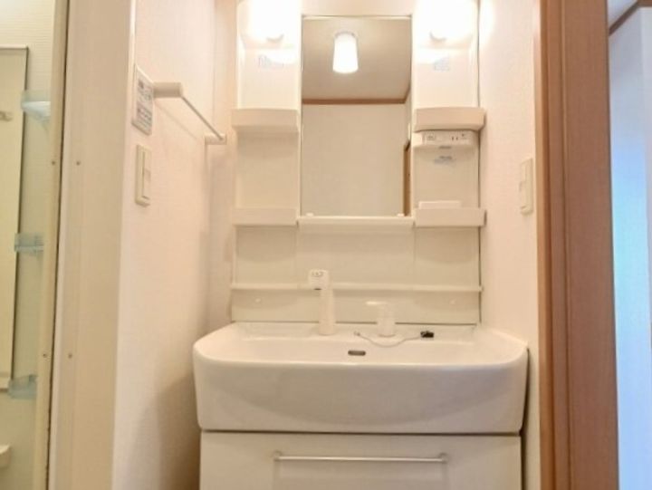 アンジュールのその他画像