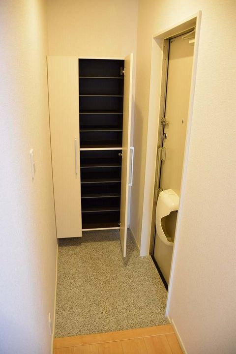 サンライズ 12の玄関