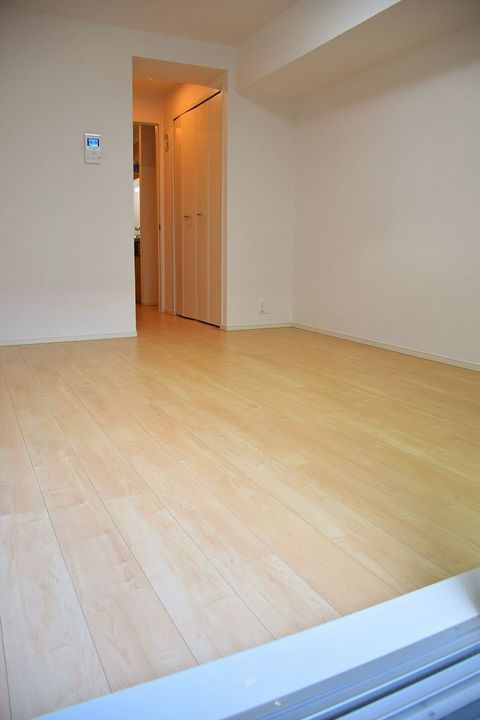 サンライズ 12の居間