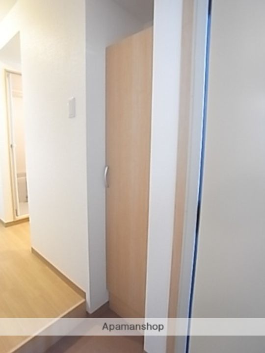 A・CITY七条の玄関