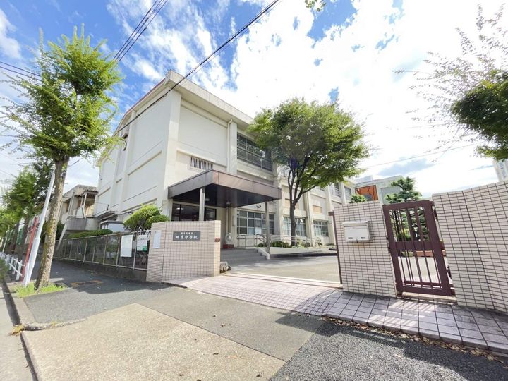 メゾン元禄の周辺