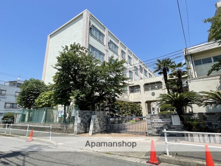 ルミエールメゾンの周辺