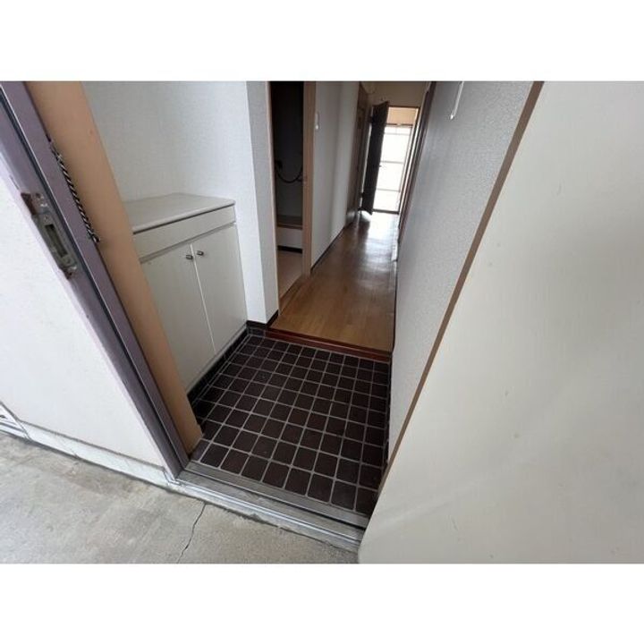 エスポワールメゾン神郷(しんごう)の玄関