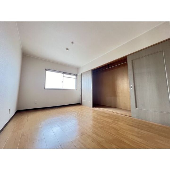 エスポワールメゾン神郷(しんごう)の居間