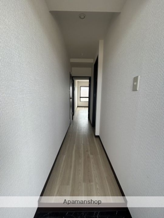 レジデンス遠若の玄関