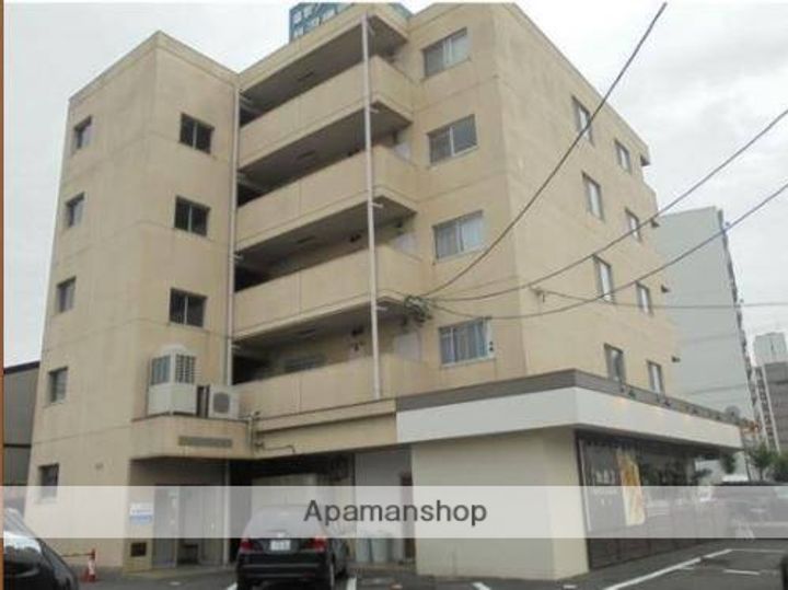 プレズ名古屋入場の外観