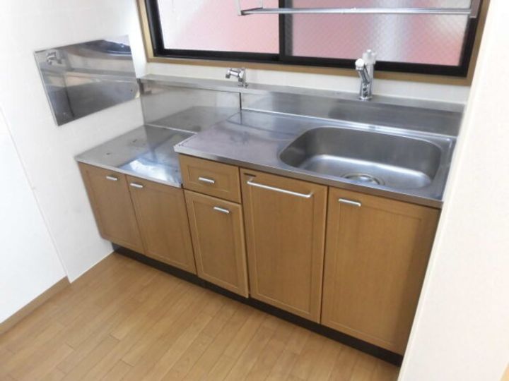 リマーニ江松のキッチン