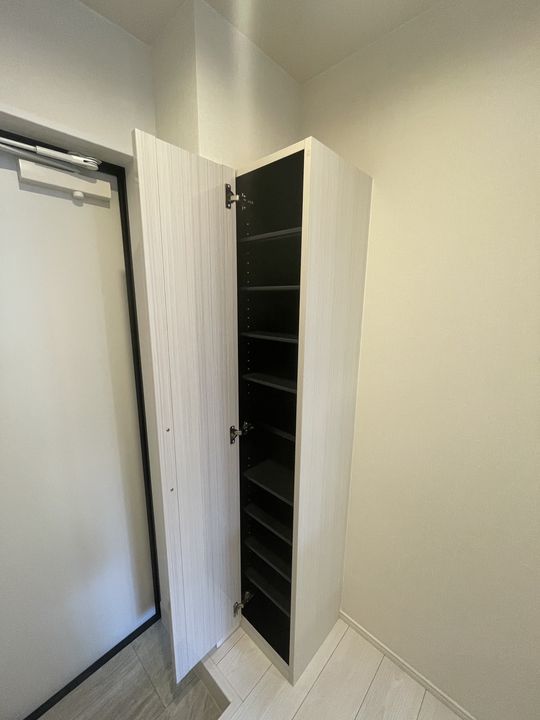 コンフォート東海通の玄関