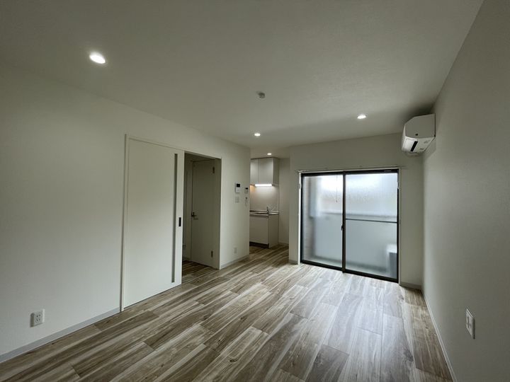 SQUARE大江の居間