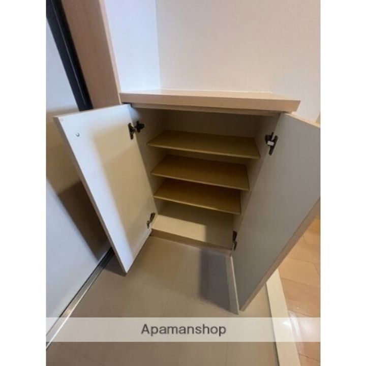 REGALO桜本町の玄関