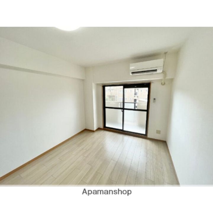 SEASONCOURT TOKAIDORIの居間