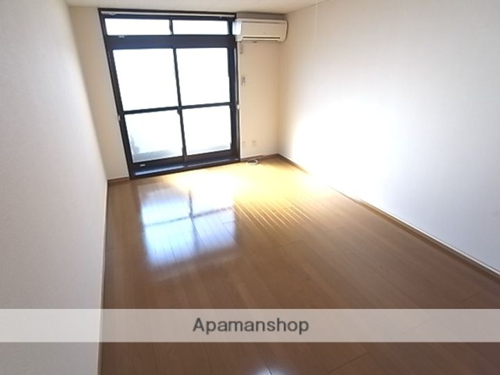 パレス名四十一屋Ⅱの居間