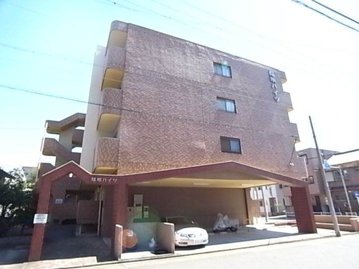 陽明ハイツの外観