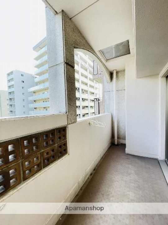 レインボーピア記念橋の内装