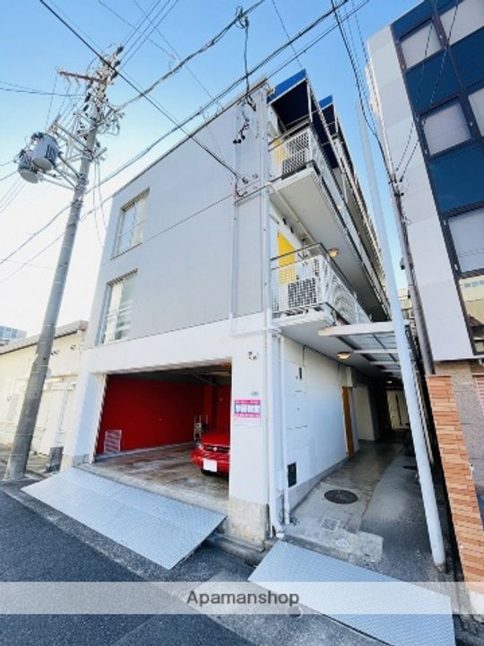 植村ビルの外観