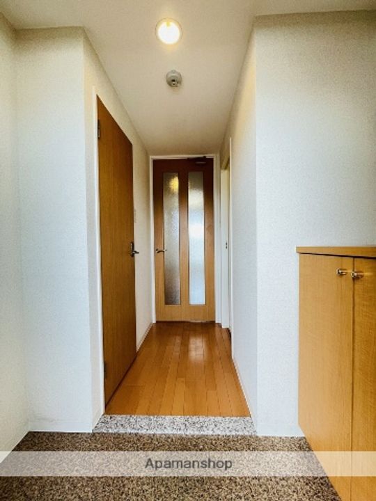 エルスタンザ東別院の玄関