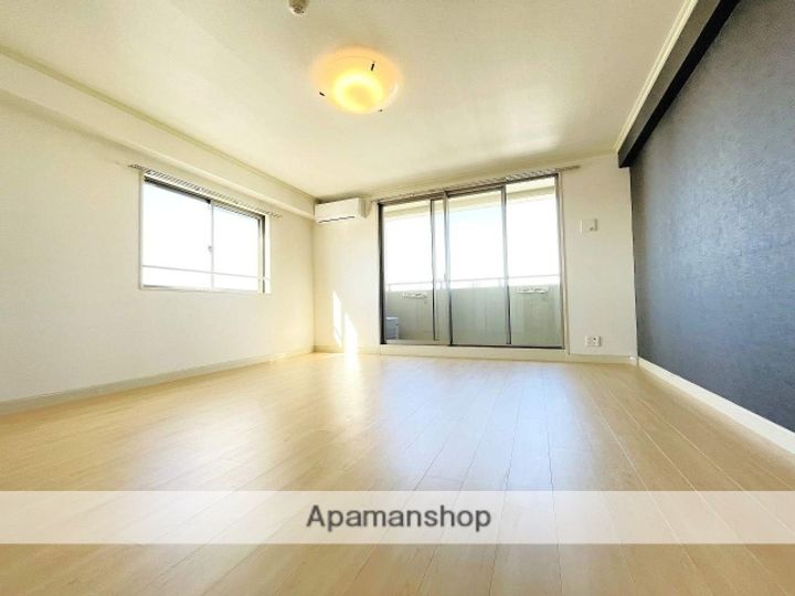 リバーフロントレジデンスの居間