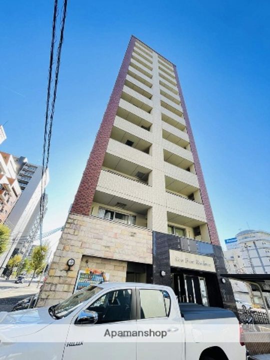 リバーフロントレジデンスの外観