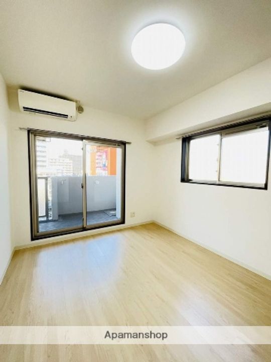 パークフラッツ金山の居間