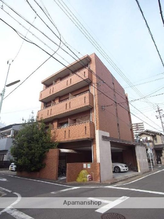 ウィング金山の外観