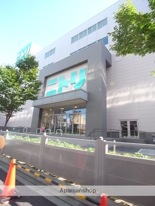 リベルティアの周辺