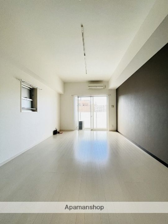 パラッツォ・スペチアーレの居間