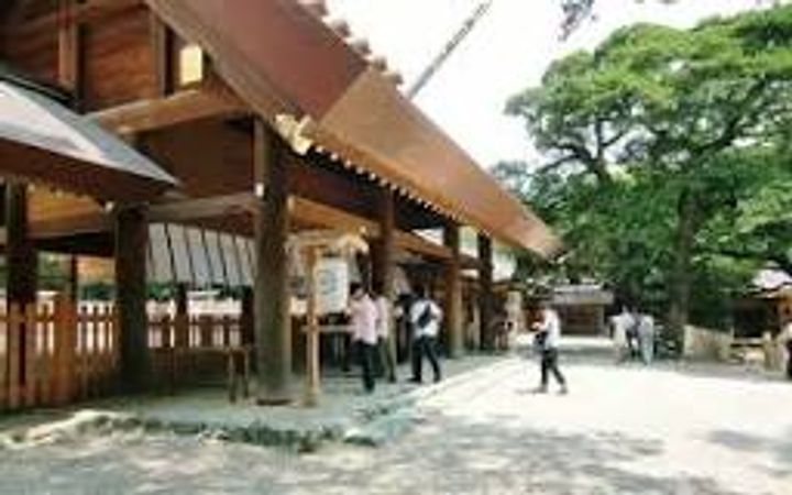 リシュドール伝馬の周辺