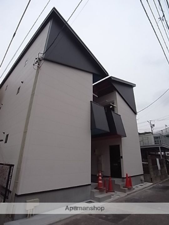ARMY Iの外観