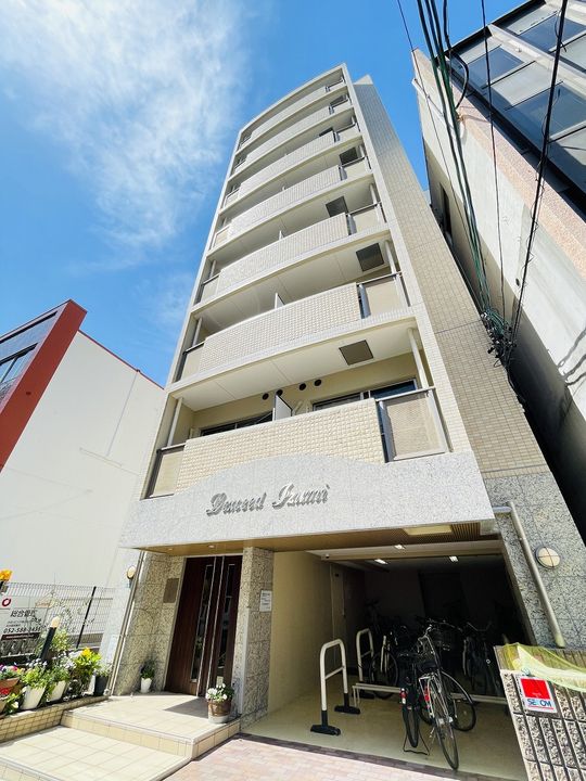 LEXCEED IZUMIの外観