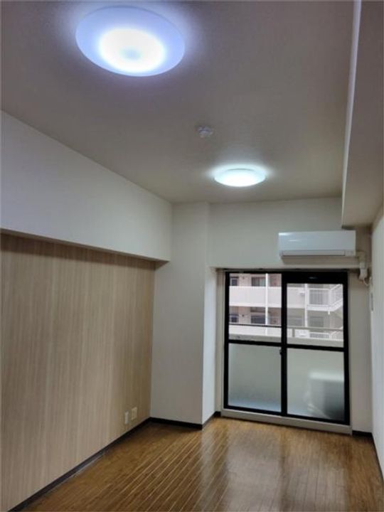 ラウムズ富士見町503の居間