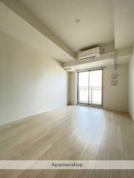 エスリード金山プルミエの居間